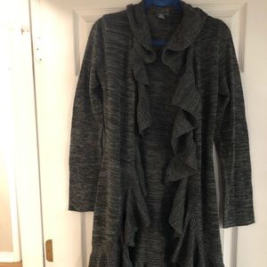 Neiman Marcus ruffled cardigan in grey. Size M.